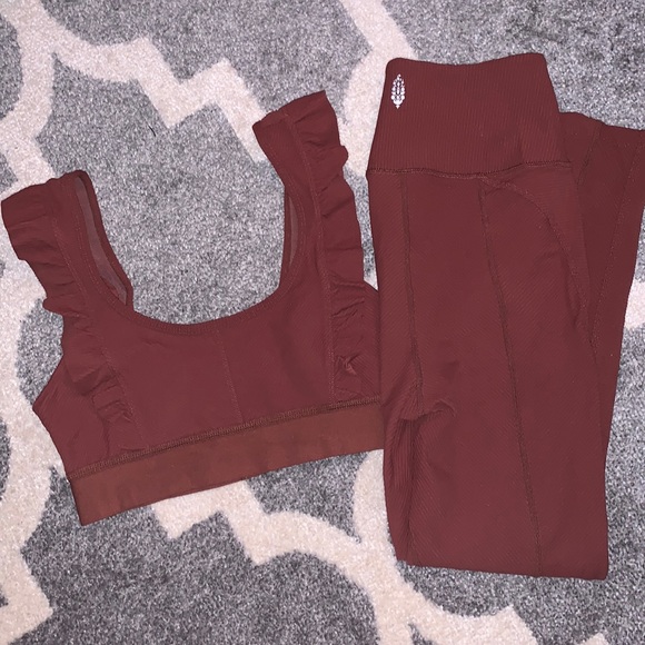 FP Free People Movement Ruffle Me Up Workout Set - Picture 2 of 4